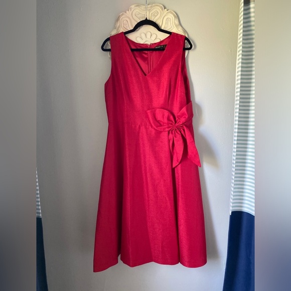 Preston & York Elegant Red Sleeveless Dress - Picture 1 of 9